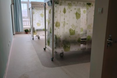 層流床：現代醫療的隱形護盾，如何為免疫力低下患者筑起生命防線？